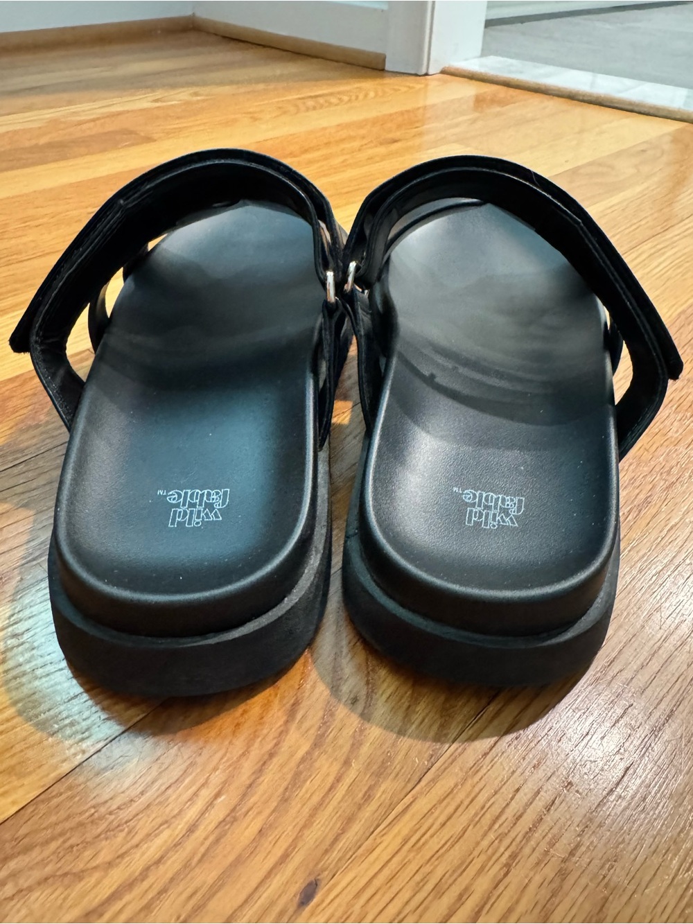 Wild Fable Black Slide Sandals - Picture 2 of 3